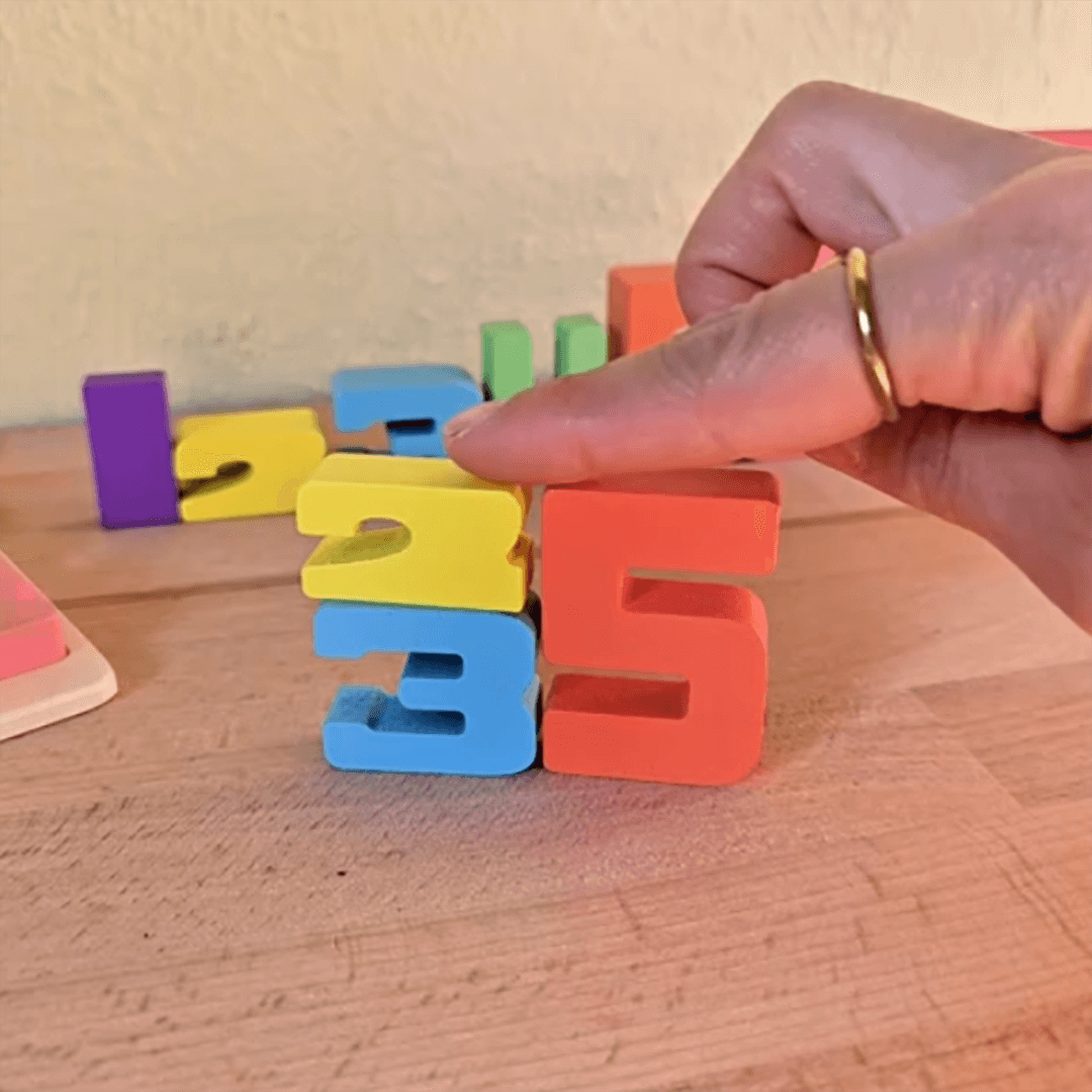 Zahlen lernen mit Spaß – Montessori Holz-Zahlenblock für Kinder